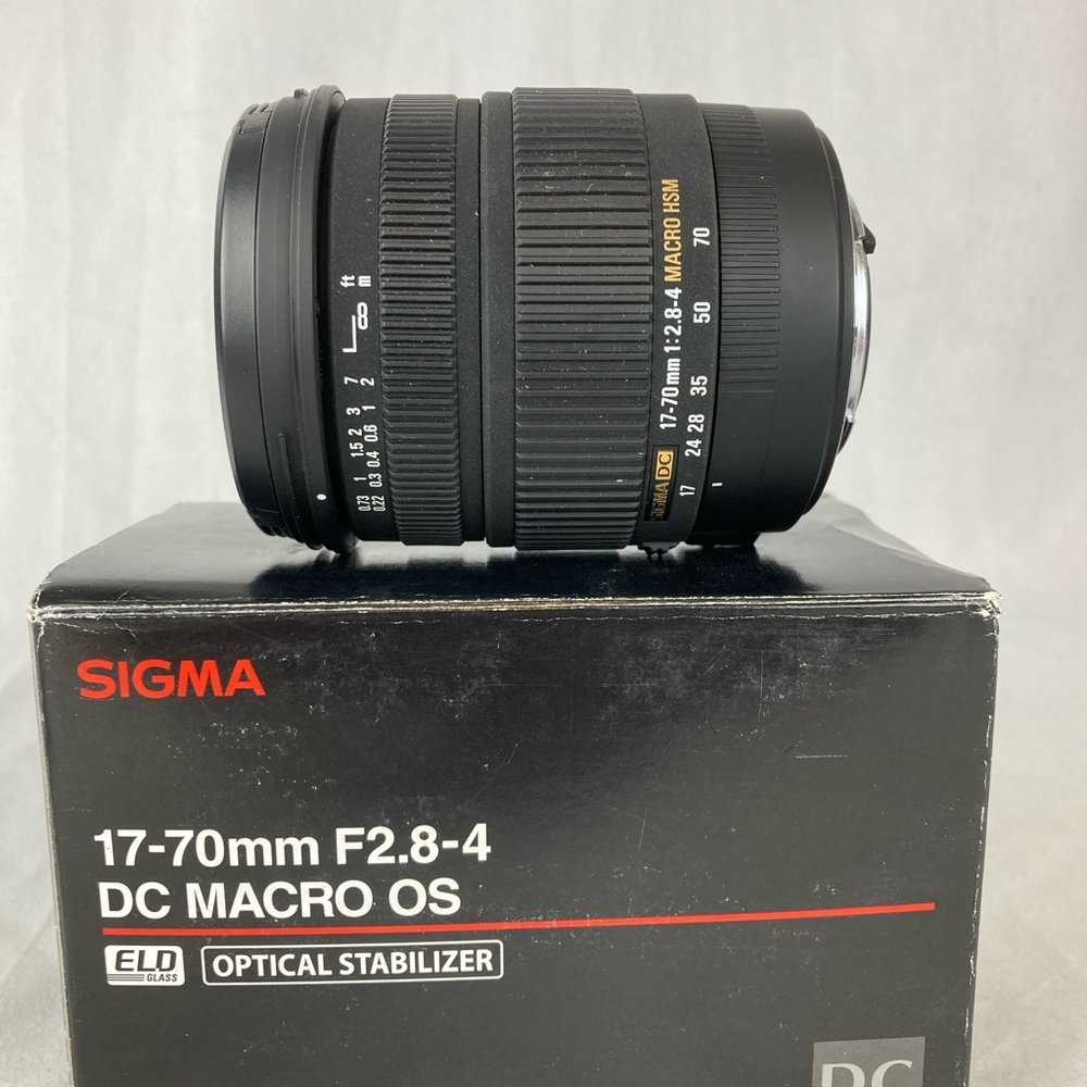 Sigma Lens 17-70mm F2.8-4 DC Macro OS HSM for Sigma AF SA Mount w/ Box & Manual